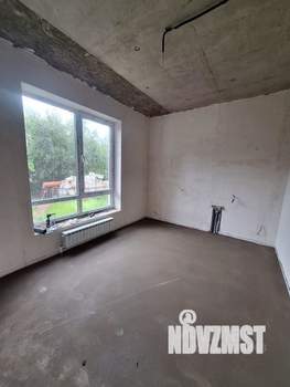 Дом 185м&sup2;, 2-этажный, участок 6 сот.  