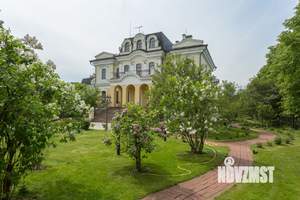 Дом 820м², 2-этажный, участок 50 сот.  