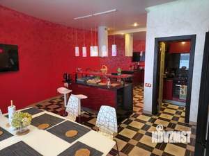 Дом 205м², 2-этажный, участок 13 сот.  