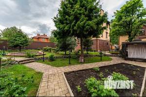 Дом 250м², 3-этажный, участок 9 сот.  