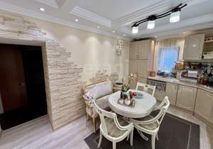 Дом 180м², 2-этажный, участок 8 сот.  
