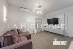 Дом 210м², 2-этажный, участок 10 сот.  