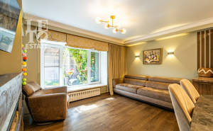 Дом 220м², 5-этажный, участок 2 сот.  