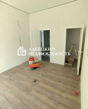 Дом 140м², 1-этажный, участок 6 сот.  