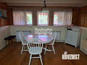Дом 250м², 3-этажный, участок 8 сот.  