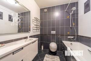 Таунхаус 220м², 5-этажный, участок 2 сот.  