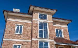 Дом 240м², 3-этажный, участок 10 сот.  