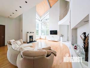 Дом 644м&sup2;, 4-этажный, участок 19 сот.  