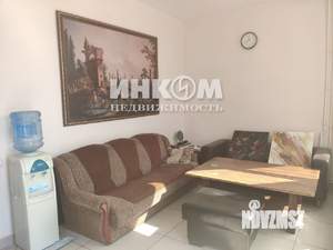 Дом 454м², 3-этажный, участок 12 сот.  