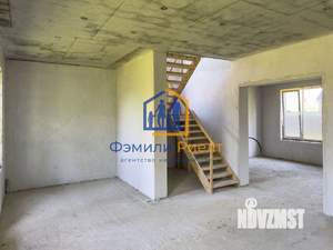 Дом 135м², 2-этажный, участок 6 сот.  