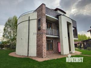 Дом 205м², 2-этажный, участок 13 сот.  