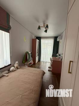 Коттедж 172м², 3-этажный, участок 3 сот.  