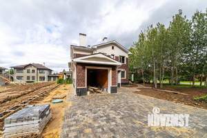 Дом 287м², 2-этажный, участок 7 сот.  