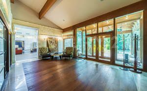 Дом 1700м², 2-этажный, участок 410 сот.  