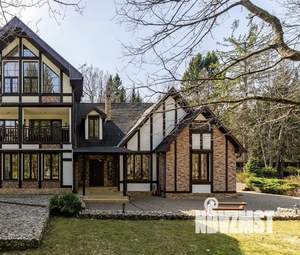 Дом 503м², 3-этажный, участок 42 сот.  