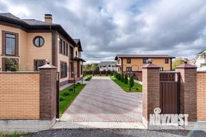 Дом 421м&sup2;, 2-этажный, участок 19 сот.  