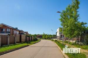 Дом 1110м², 4-этажный, участок 26 сот.  