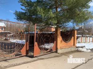 Дом 350м², 3-этажный, участок 25 сот.  