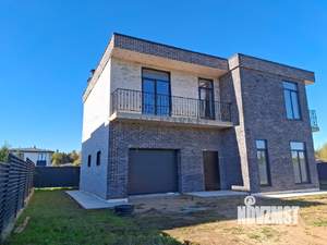 Дом 200м&sup2;, 2-этажный, участок 7 сот.  