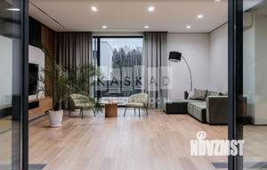 Коттедж 180м², 2-этажный, участок 10 сот.  