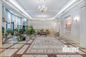 Дом 780м², 3-этажный, участок 28 сот.  