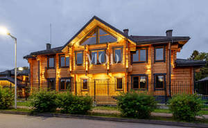 Дом 551м², 3-этажный, участок 31 сот.  