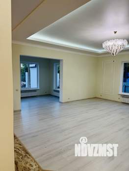 Дом 252м&sup2;, 2-этажный, участок 7 сот.  