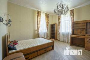 Дом 550м², 3-этажный, участок 23 сот.  