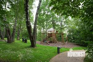 Дом 663м&sup2;, 3-этажный, участок 25 сот.  