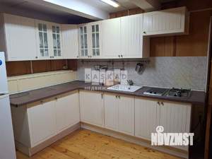 Дом 250м², 3-этажный, участок 8 сот.  