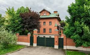 Дом 447м², 2-этажный, участок 15 сот.  