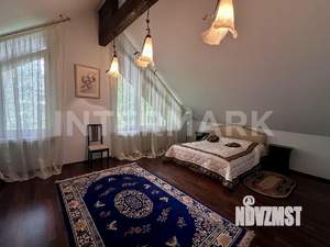 Коттедж 490м², 3-этажный, участок 17 сот.  
