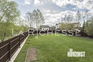 Дом 286м², 2-этажный, участок 11 сот.  