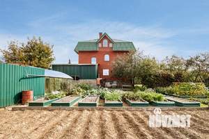 Дом 412м², 3-этажный, участок 14 сот.  