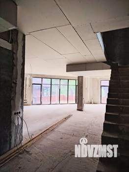 Коттедж 516м², 2-этажный, участок 15 сот.  