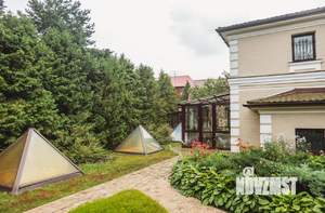 Дом 834м², 3-этажный, участок 18 сот.  