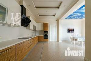 Дом 530м², 2-этажный, участок 16 сот.  