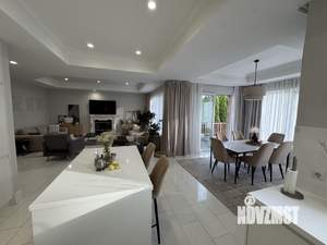 Коттедж 370м², 2-этажный, участок 9 сот.  