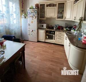 Дом 190м², 2-этажный, участок 6 сот.  