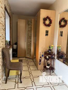 Коттедж 400м&sup2;, 4-этажный, участок 8 сот.  