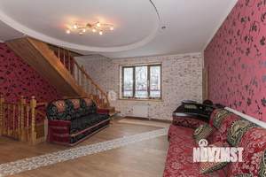 Дом 478м², 2-этажный, участок 10 сот.  