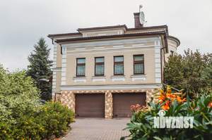Коттедж 834м², 3-этажный, участок 28 сот.  