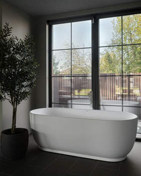 Дом 549м&sup2;, 3-этажный, участок 35 сот.  