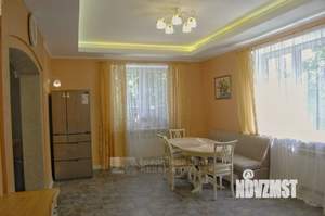 Дом 460м², 4-этажный, участок 15 сот.  