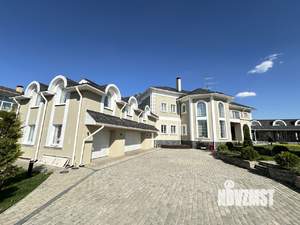 Коттедж 1512м², 3-этажный, участок 25 сот.  