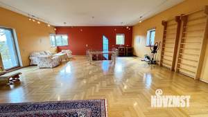 Дом 455м², 3-этажный, участок 14 сот.  