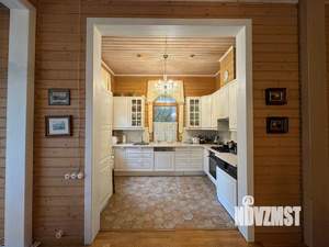 Дом 200м&sup2;, 2-этажный, участок 11 сот.  