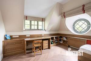 Коттедж 326м², 2-этажный, участок 8 сот.  