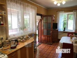 Дом 240м², 3-этажный, участок 11 сот.  