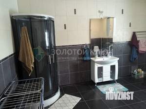 Дом 614м², 3-этажный, участок 12 сот.  